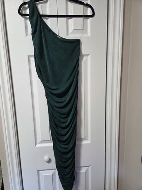 One-Shoulder Emerald Green Bodycon Evening Dress